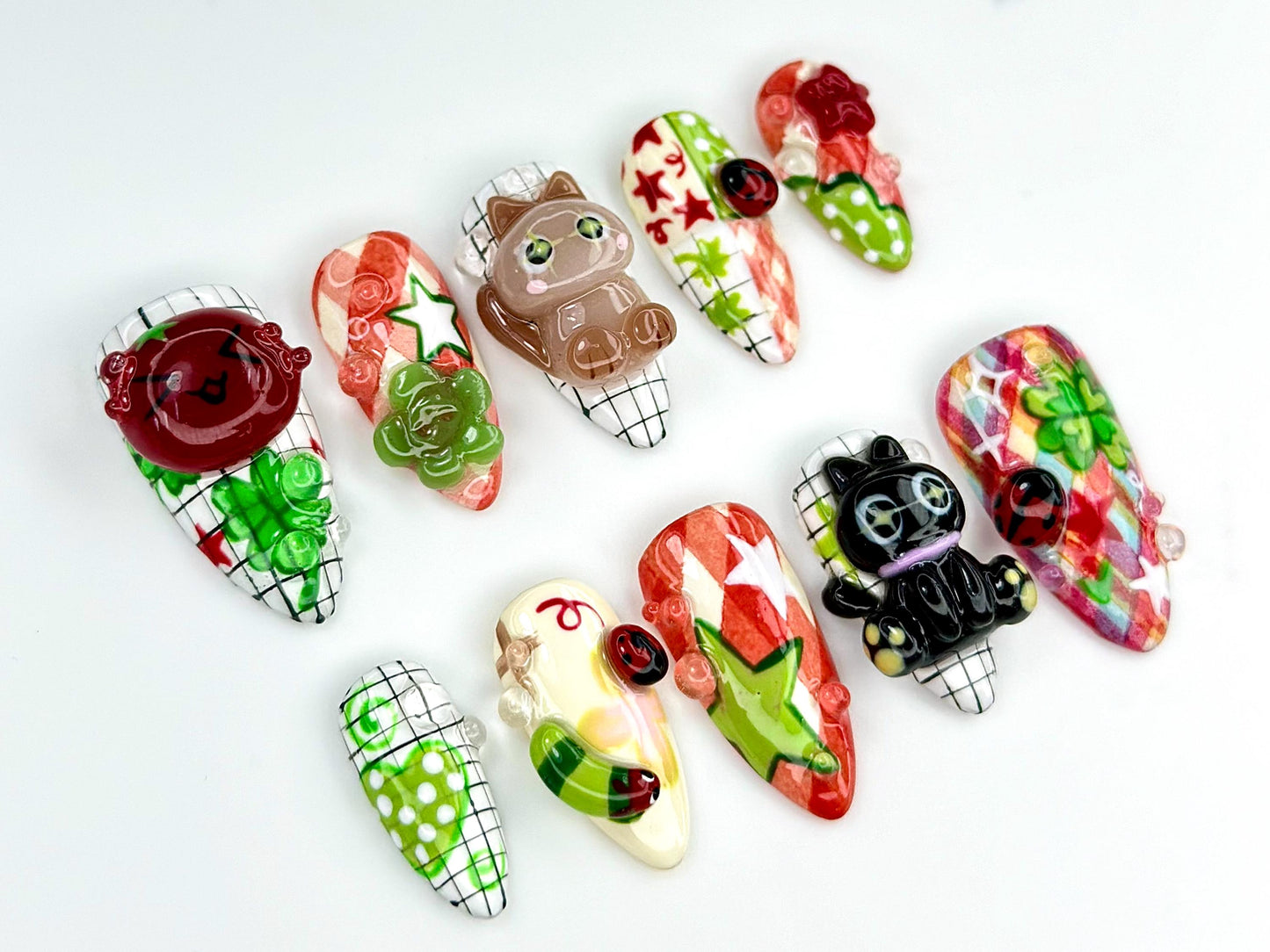 3D Cat Clover Nail Set - Red Green Checkered Press-Ons