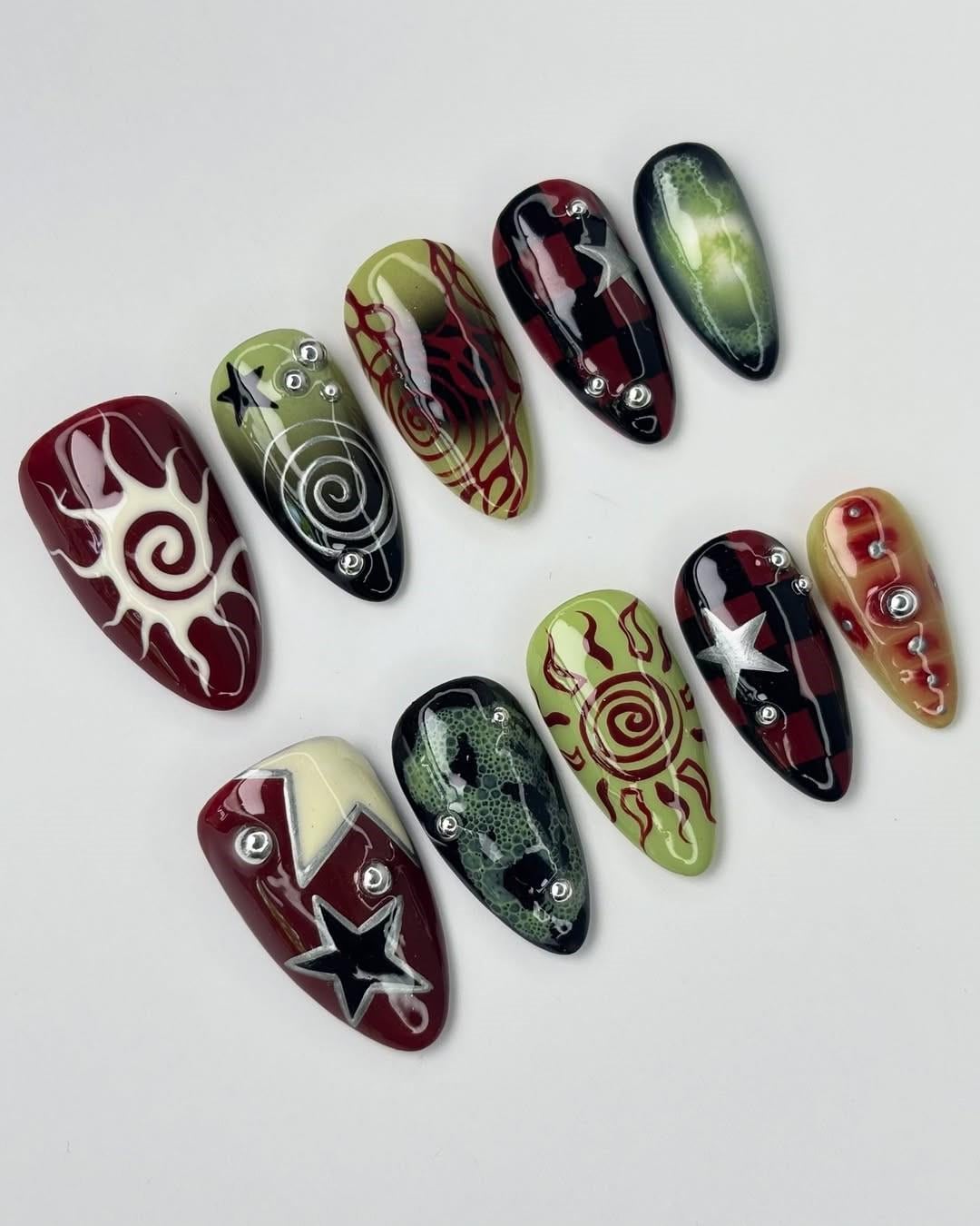 Edgy Spiral Star Nail Set - Red & Green Press-On Nails with 3D Gems