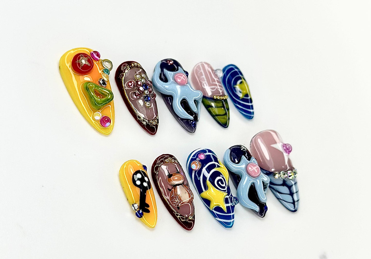 Retro Futuristic Star Art Press On Nails