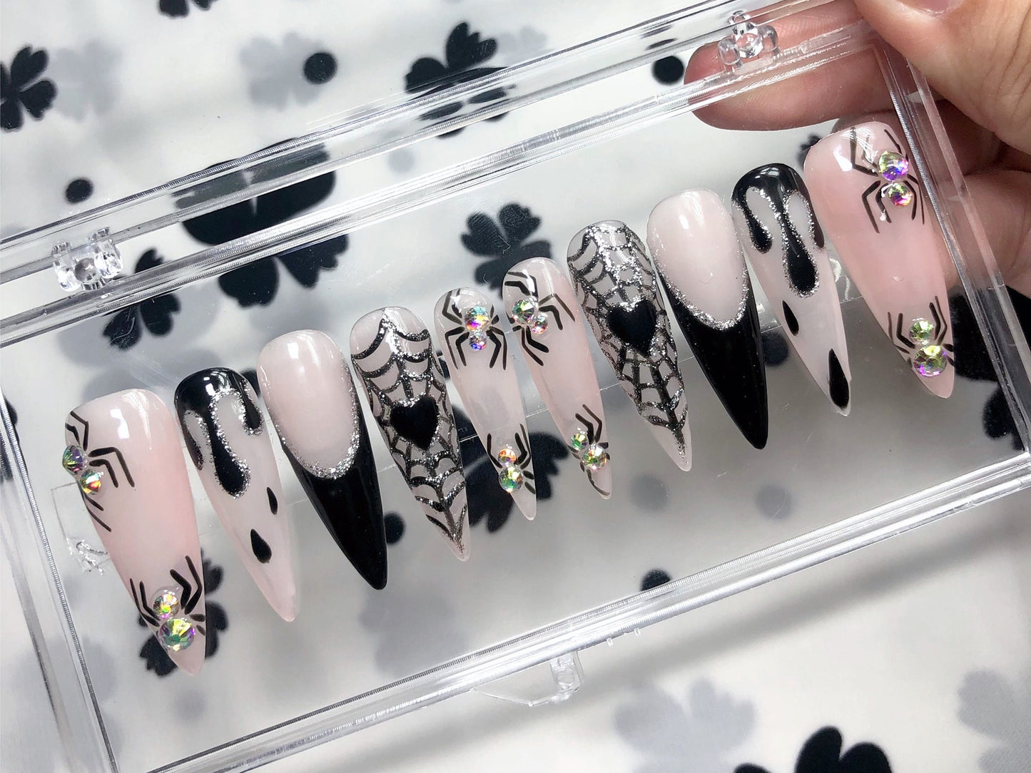 Unique Spider Web Halloween Press On Nail Set