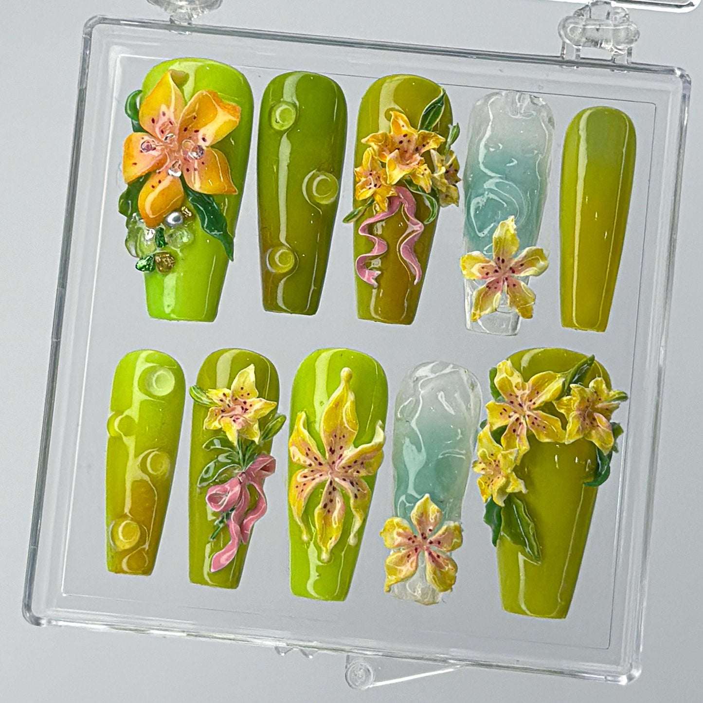 Tropical Lily Press On Nails,3D Floral Green Nail Set