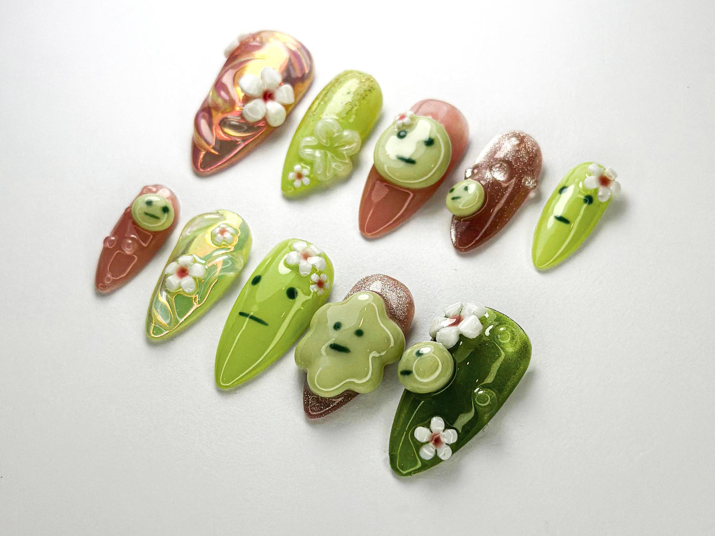 Unique Green Emoji Nail Art Set - Trendy & Eye-Catching