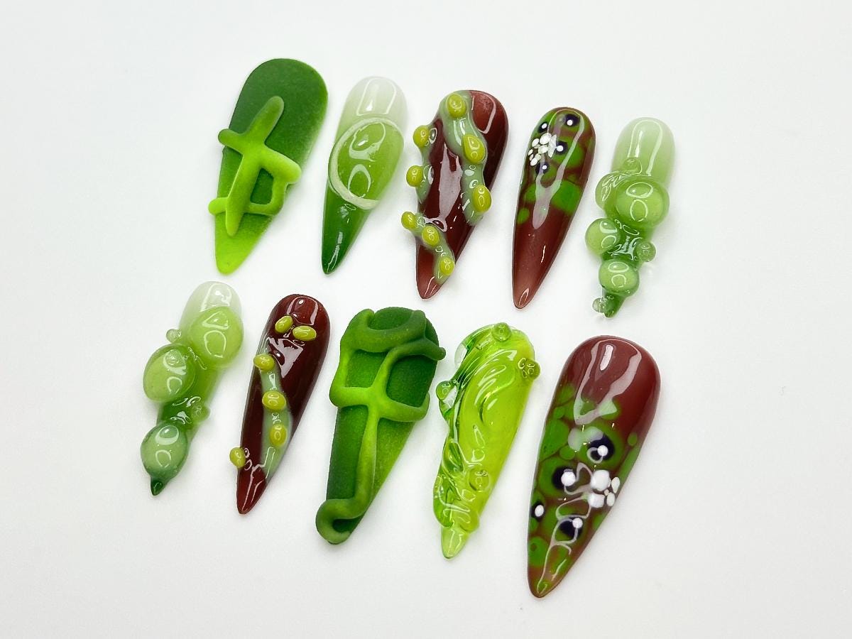 Organic Green 3D Press On Nail Set