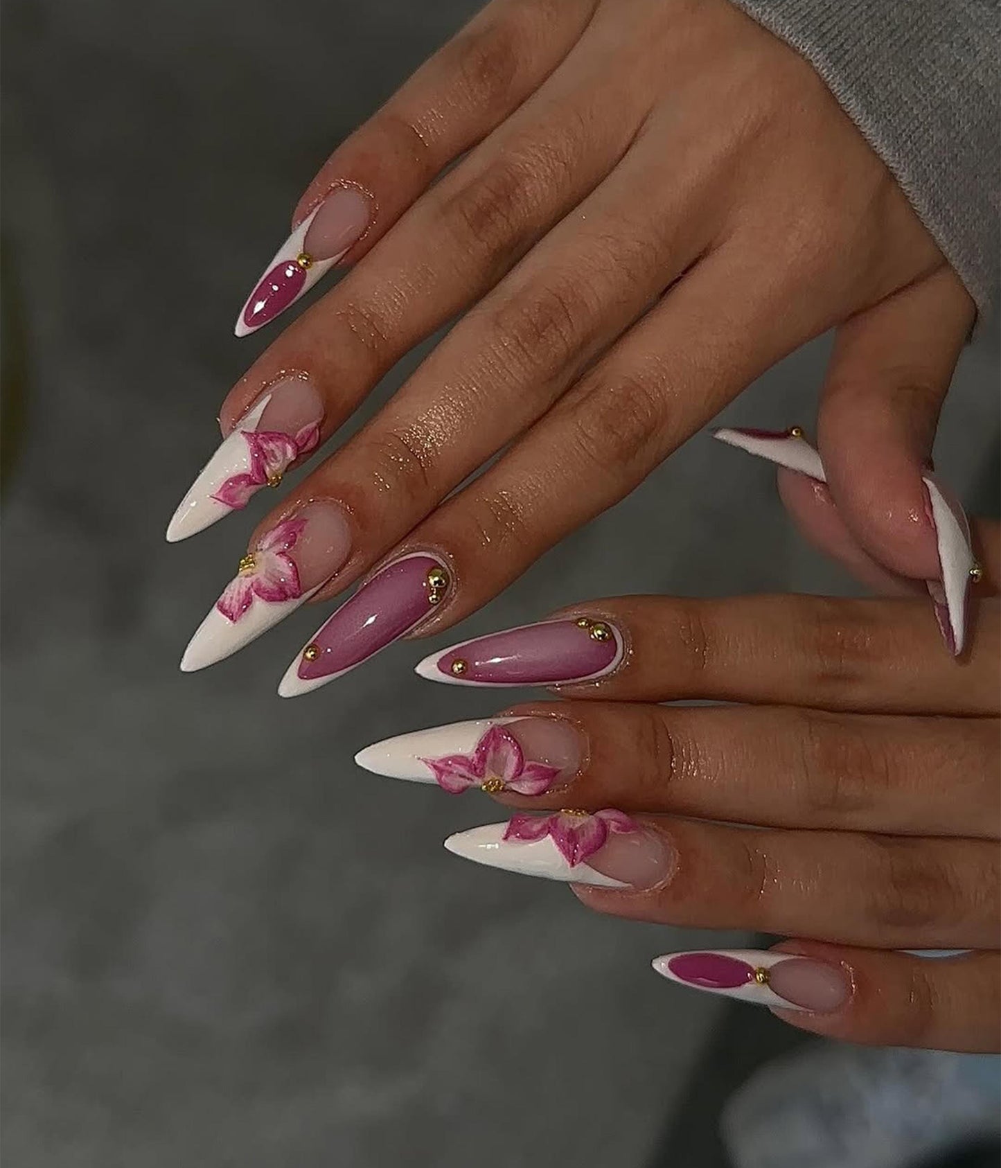 Elegant Orchid Bloom Press-On Nails with Graceful Charm