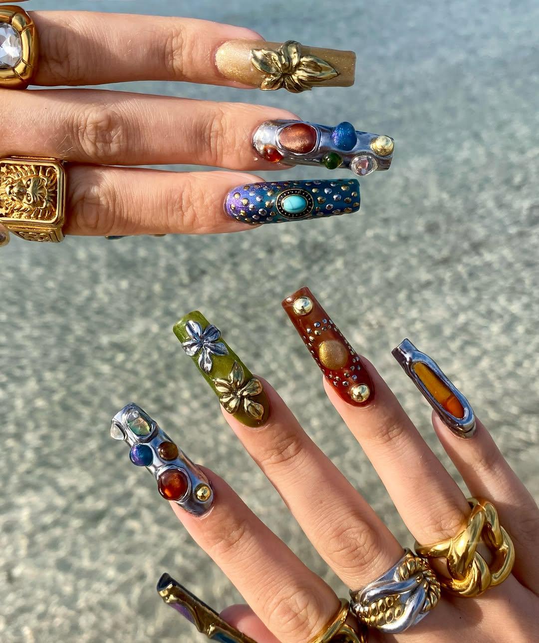 3D Retro Statement Nails Bold Metallic Design
