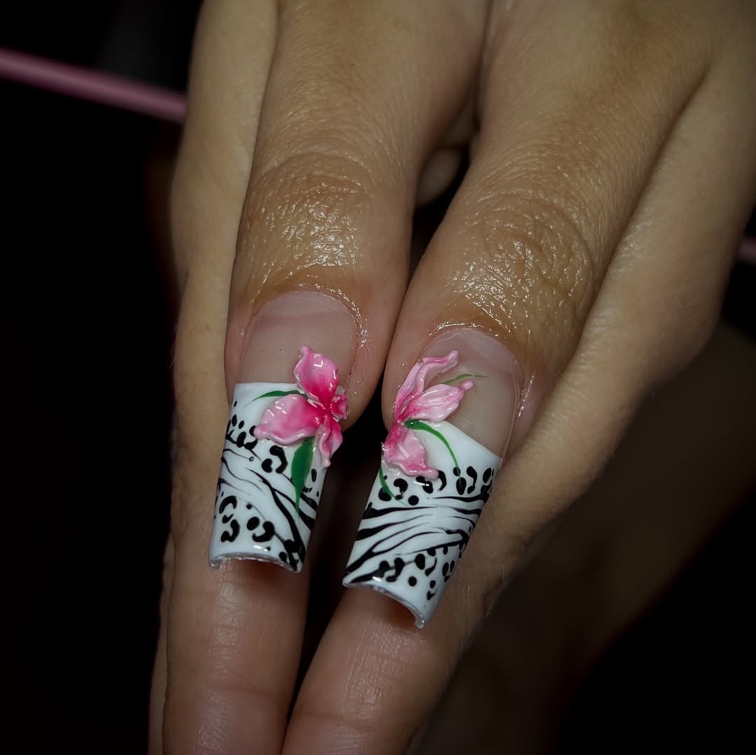 Luxury White and Black 3D Press-On Nails with Floral and Animal Print Accents