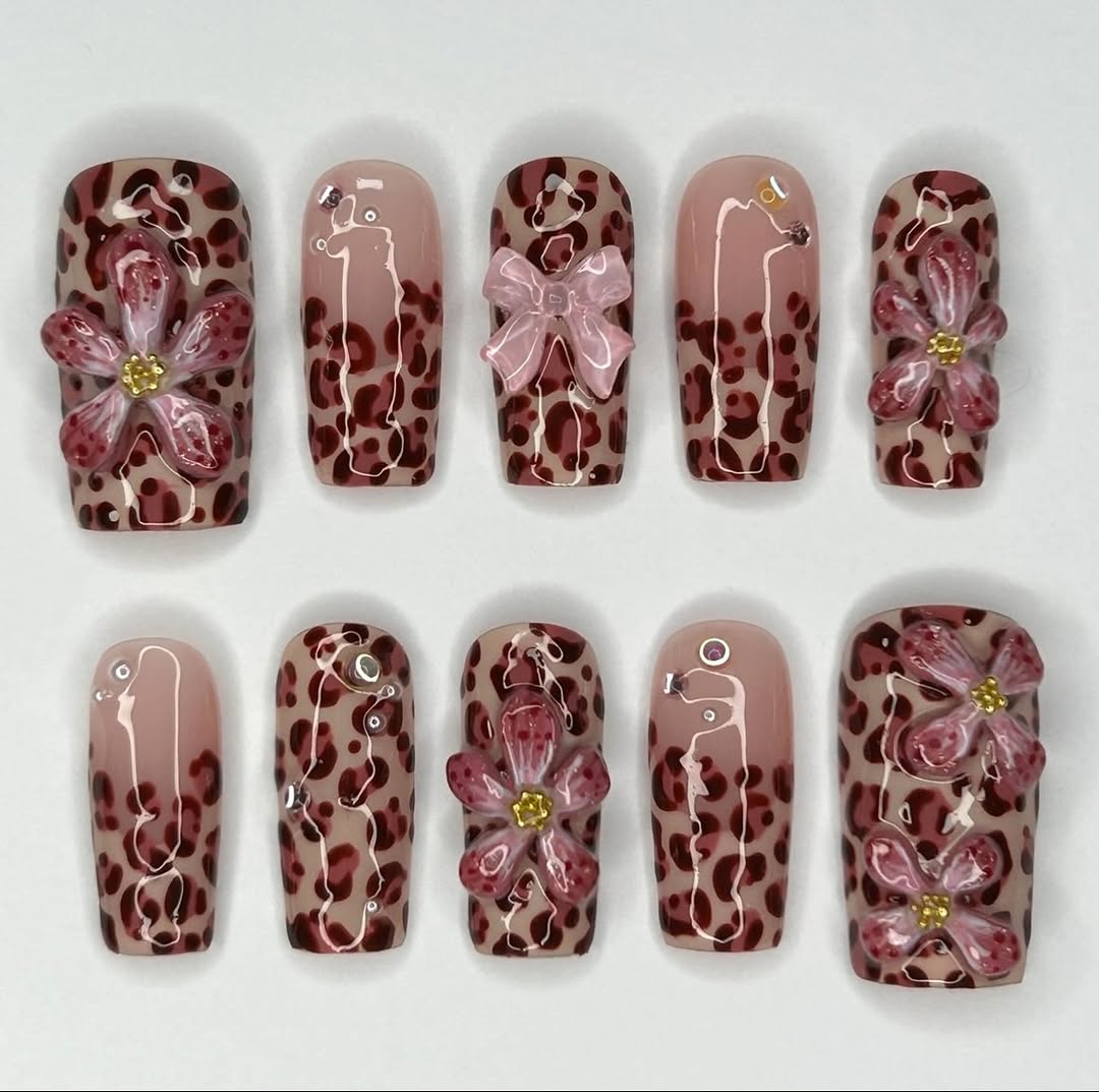 Elegant 3D Floral Leopard Press On Nails