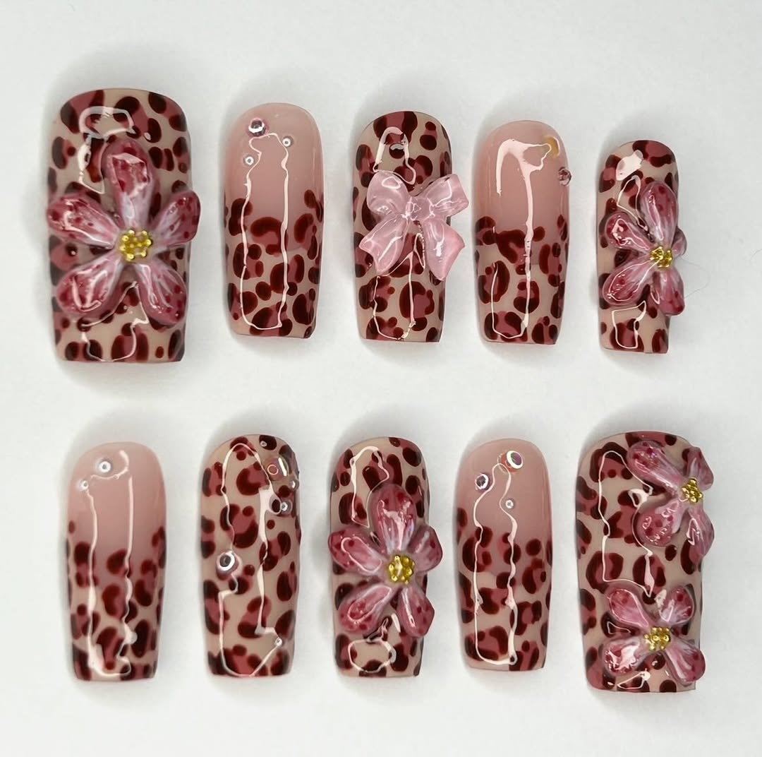 Elegant 3D Floral Leopard Press On Nails