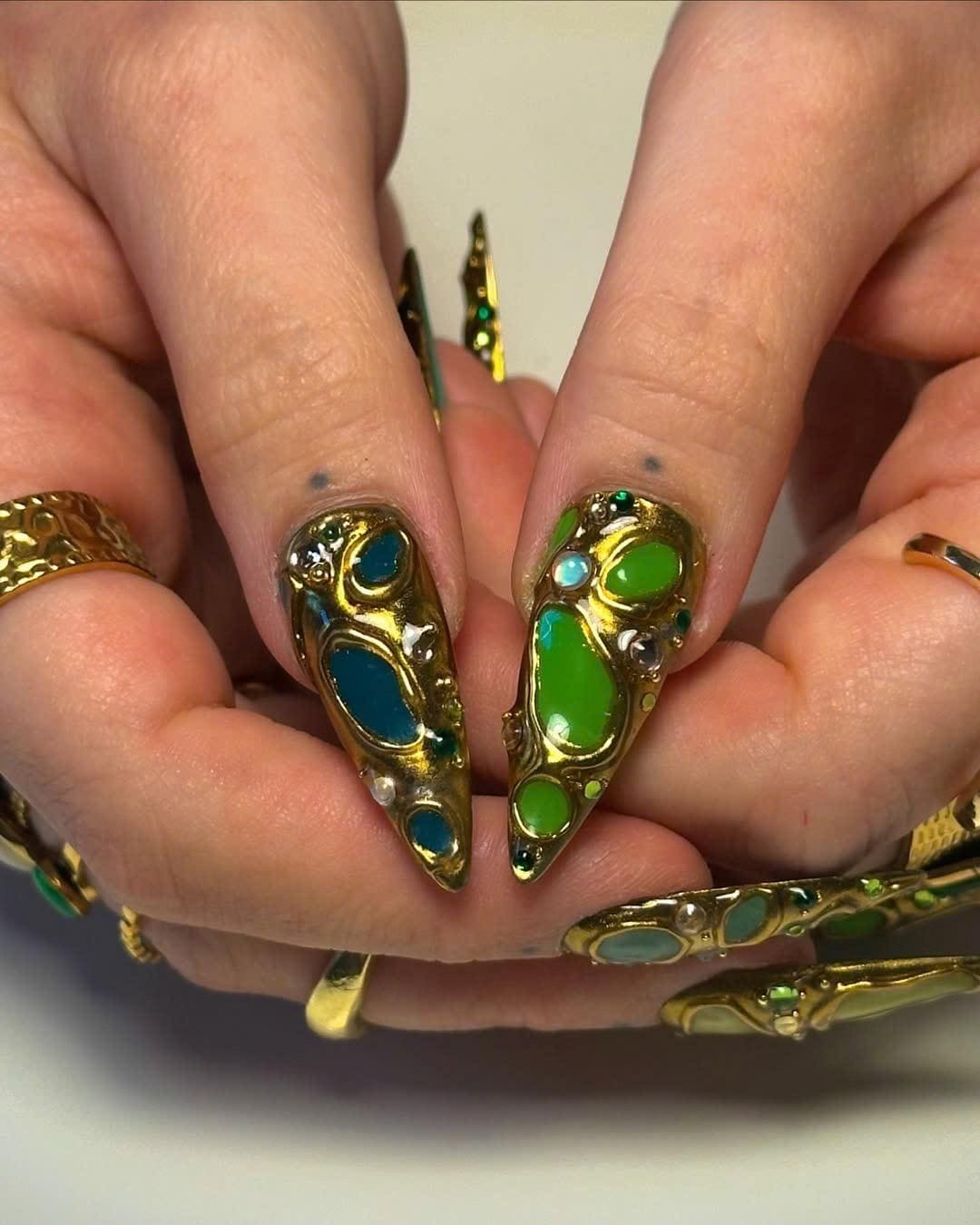 Green 3D Metallic Press On Nails