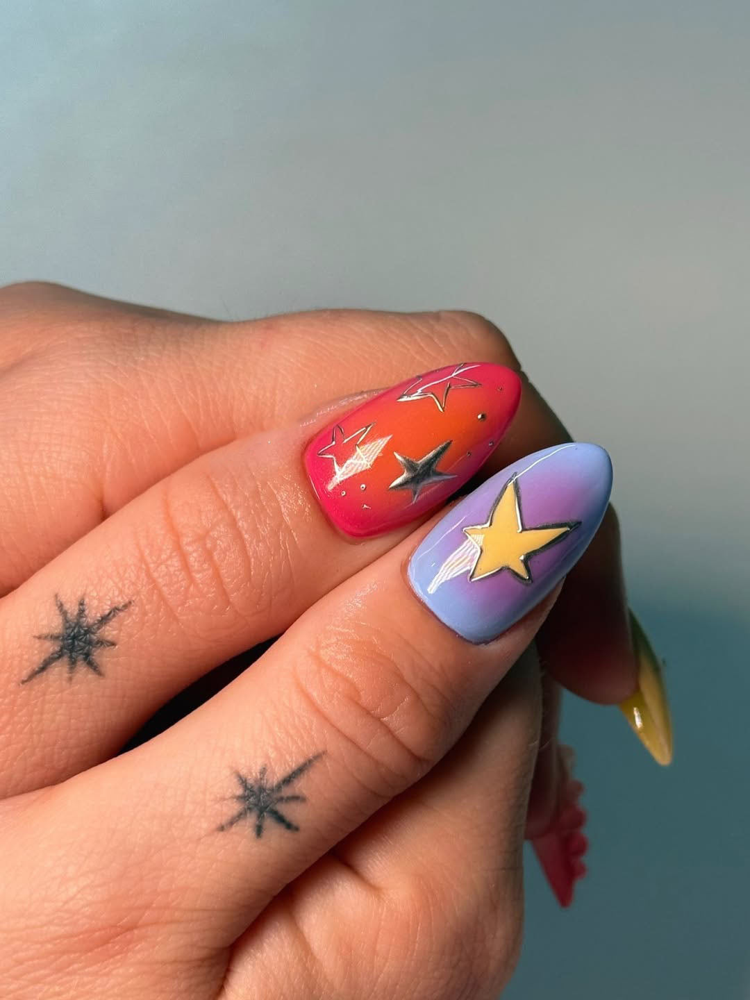 Vibrant 3D Star Swirl Rainbow Press On Nail Set
