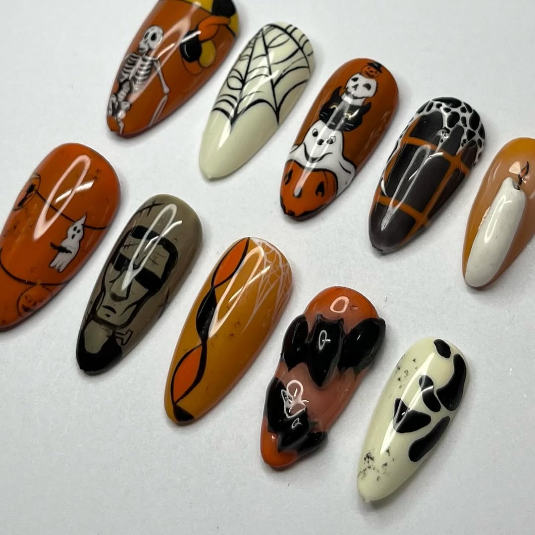 Halloween Spooky Nail Set with Skeleton, Ghosts, Pumpkins and Webs