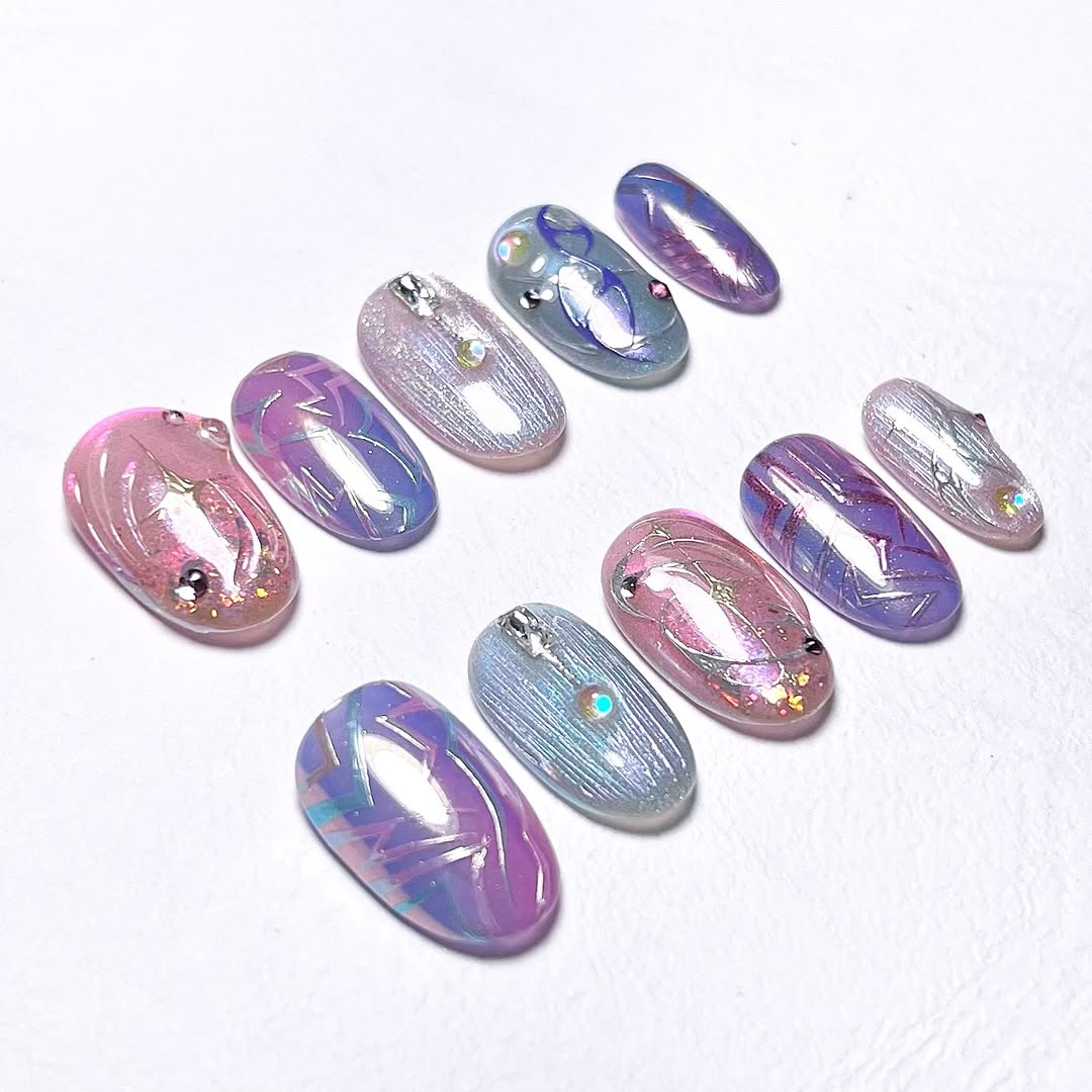 Cosmic Glow 3D Press On Nails with Holographic Constellation Design