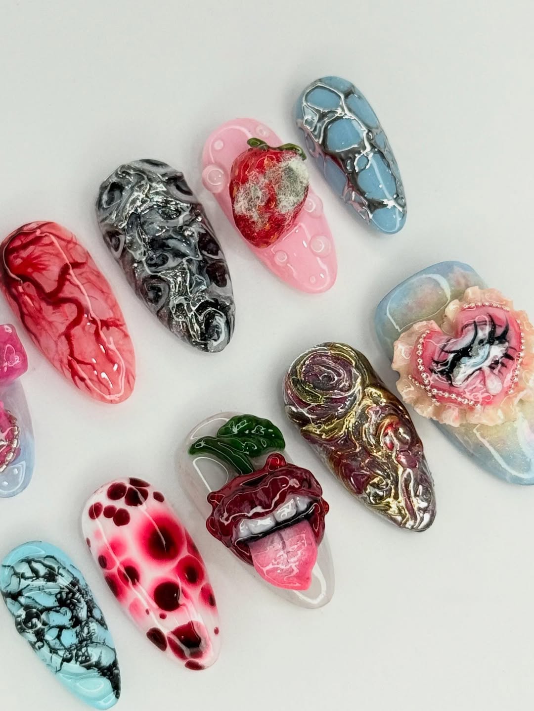 Avant-Garde Press-On Nails with 3D Lips, Cameo, and Gothic Details