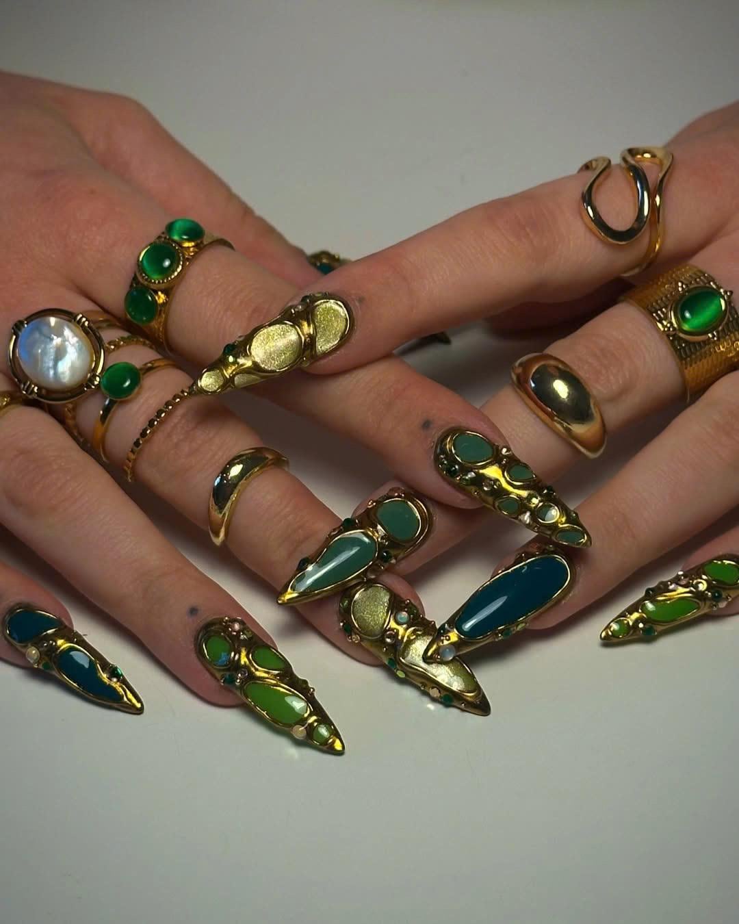 Green 3D Metallic Press On Nails
