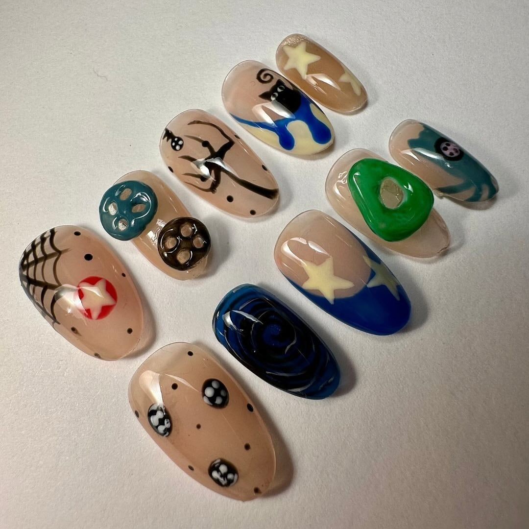 Coraline Inspired Press-On Nails with Buttons, Cat, and Starry Designs