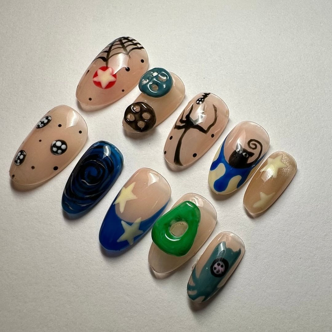 Coraline Inspired Press-On Nails with Buttons, Cat, and Starry Designs