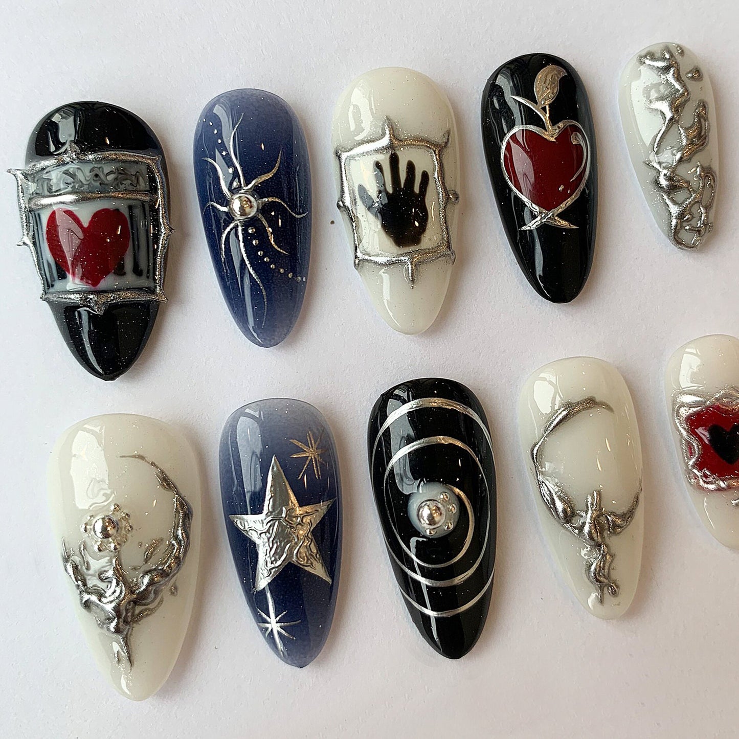 Free Style Halloween Press On Nails - Gothic Chrome Heart Press-On Nails