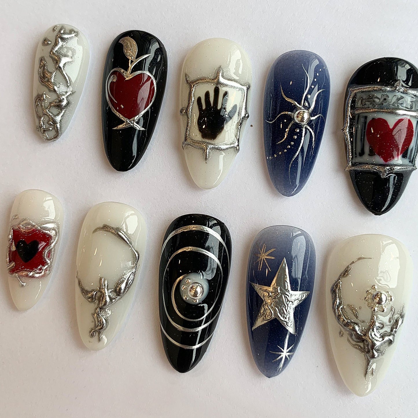 Free Style Halloween Press On Nails - Gothic Chrome Heart Press-On Nails