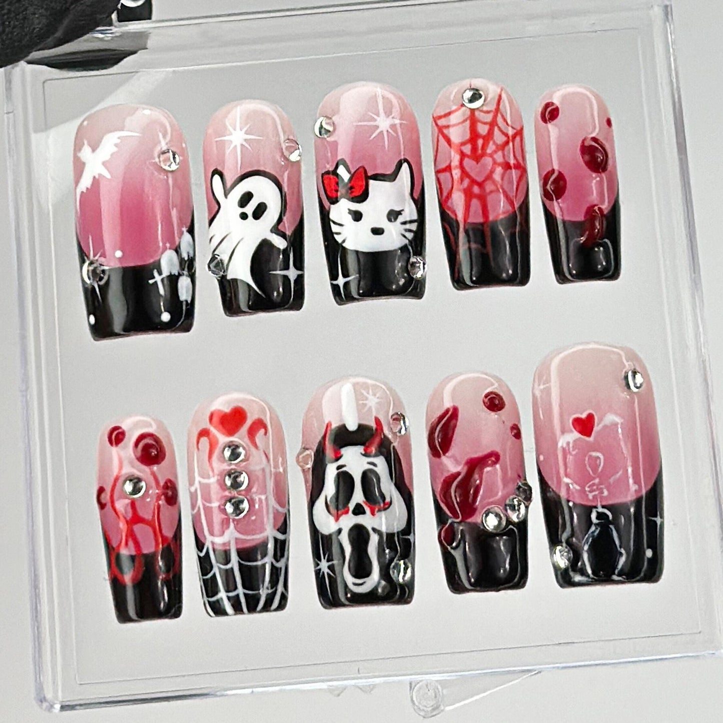 Spooky Kawaii Halloween Nails - Gothic Kawaii Halloween Press Nails