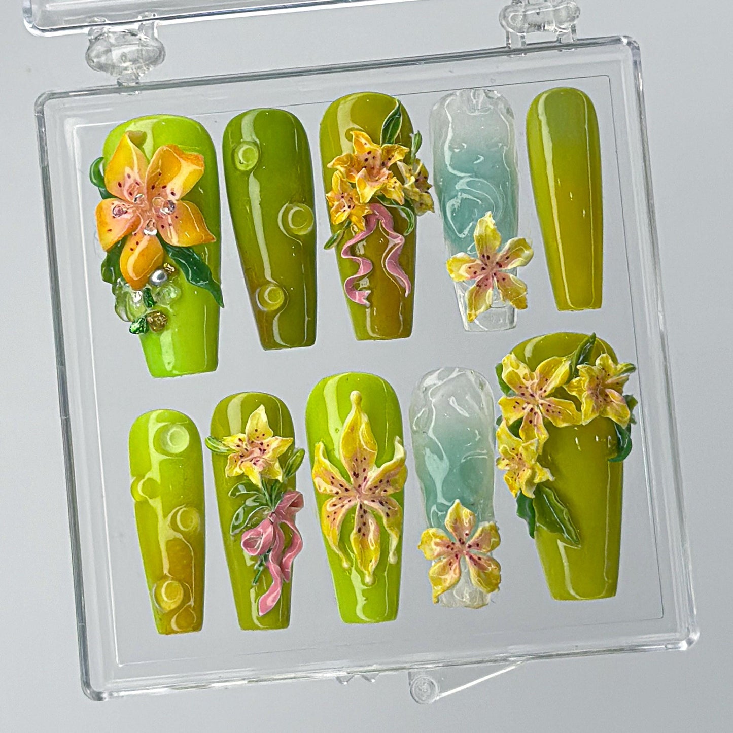 Tropical Lily Press On Nails,3D Floral Green Nail Set