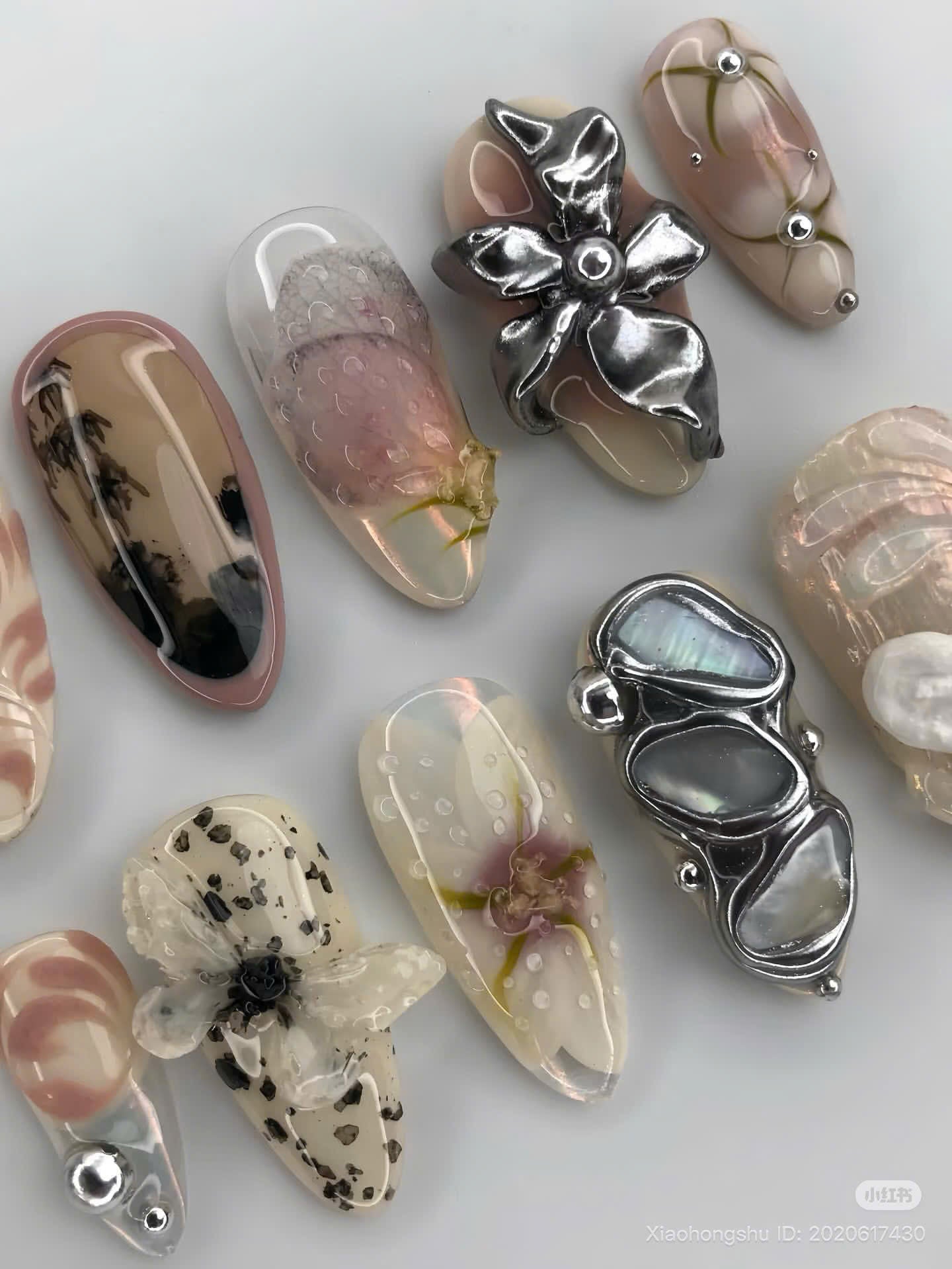Elegant Floral Pearl Press On Nails