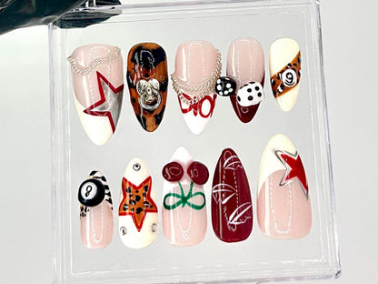 Bold Leopard Star Chain Press-On Nail Set.