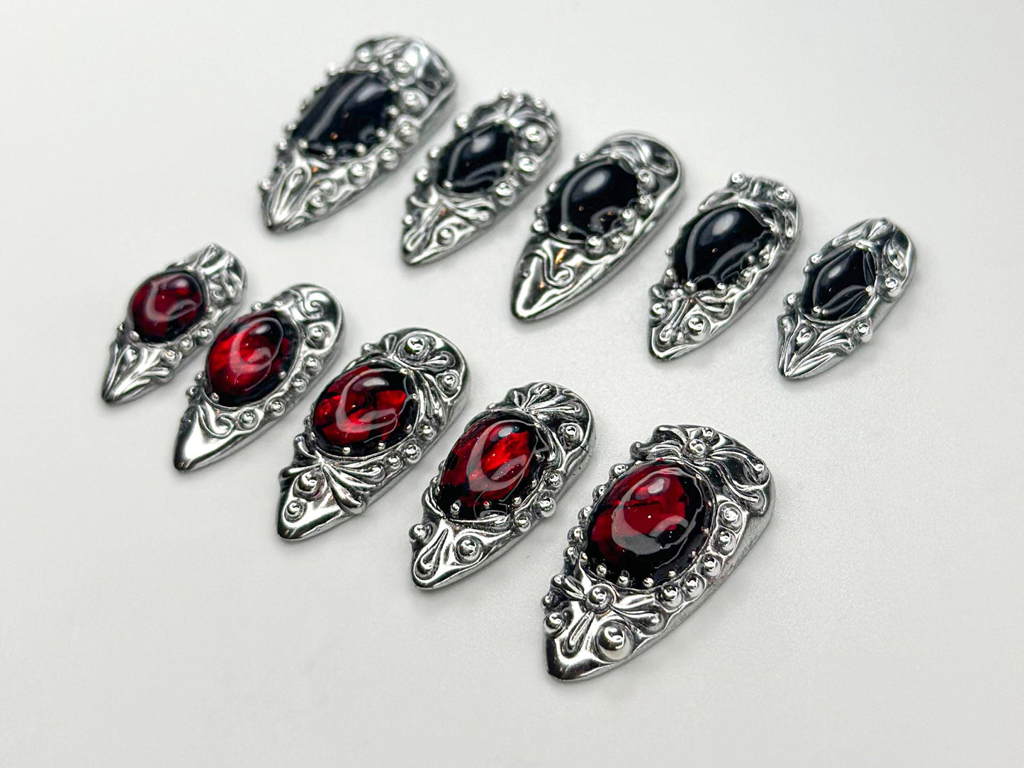 Gothic Nail Tips - Elegant Black & Red Set