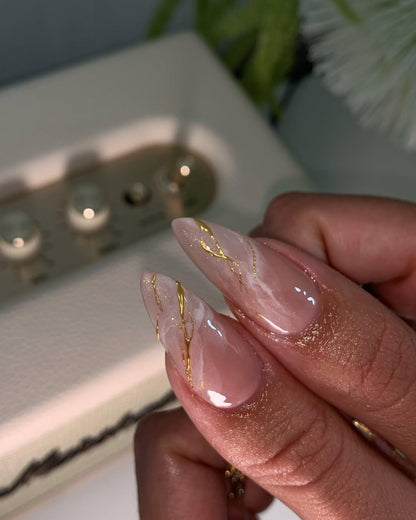 Celestial Gold Pearl Press On Nails – 3D Shell and Star Design