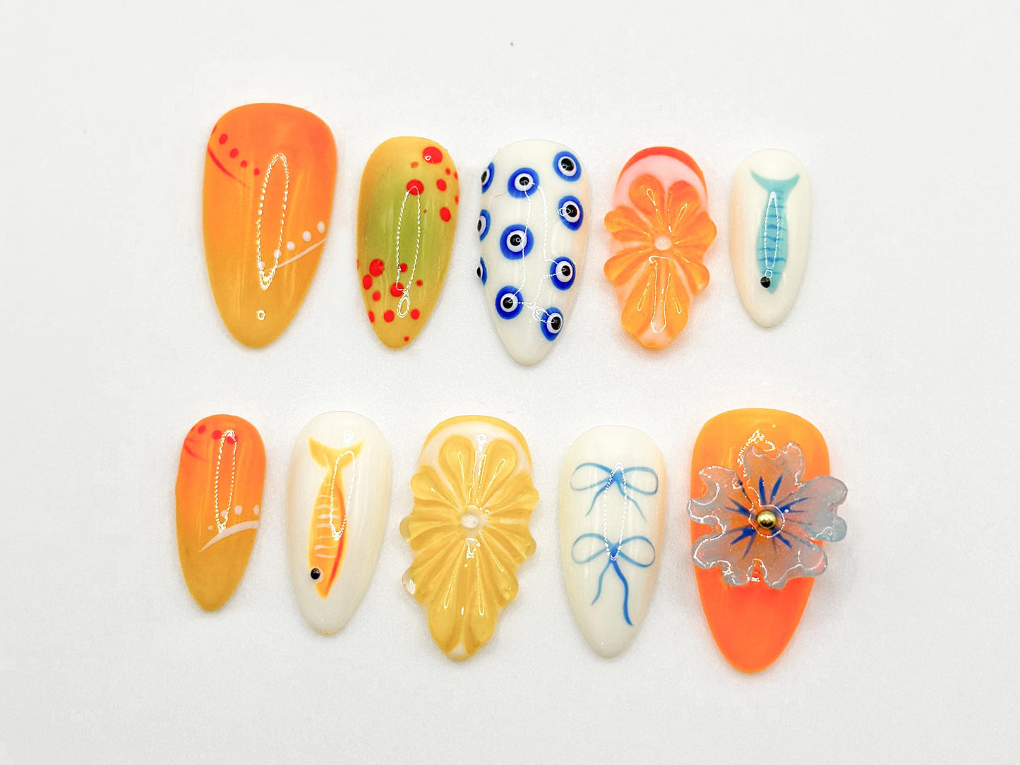 Vibrant Artistic Nail Art Set - Unique Designs