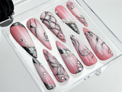 Pearl Webbed Chrome Elegance Press On Nail Set