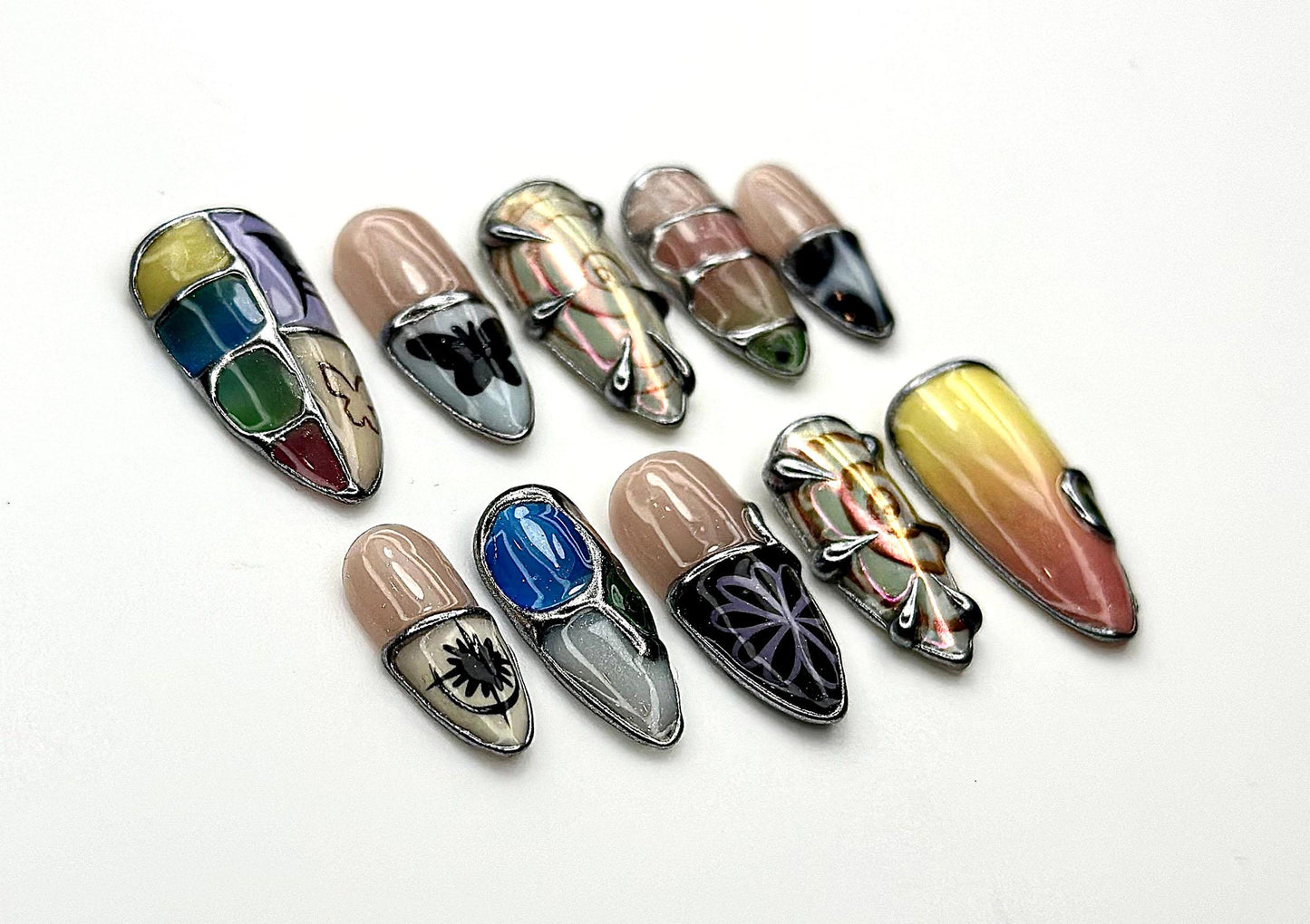 Modern Abstract Press On Nails with Outlines
