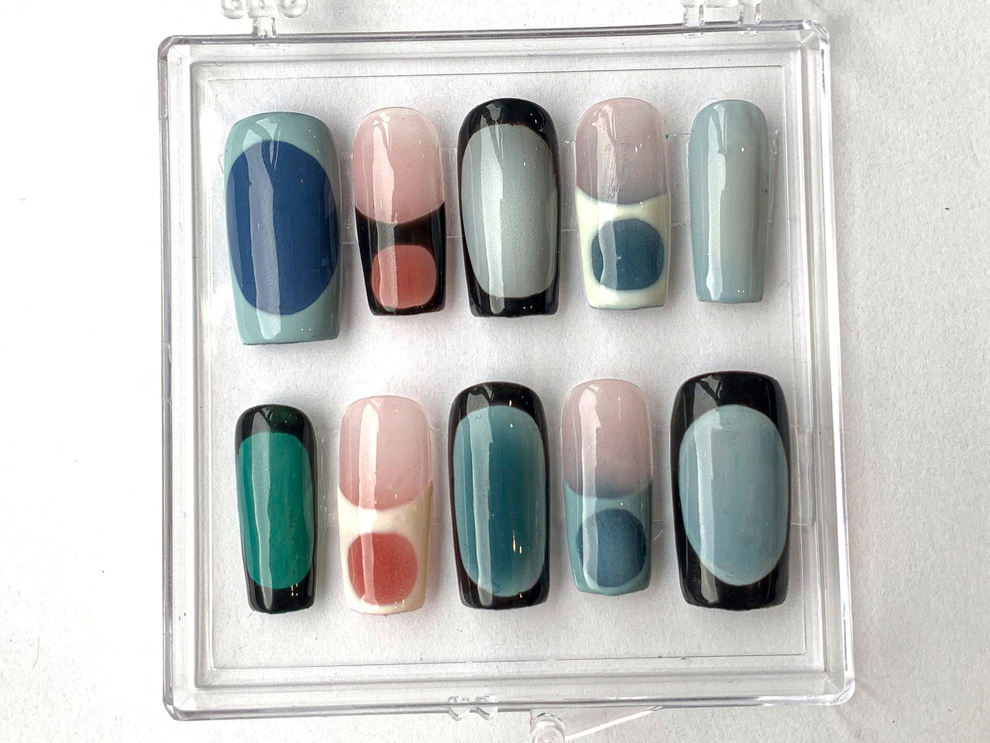 Classic French Tip Press On Nails