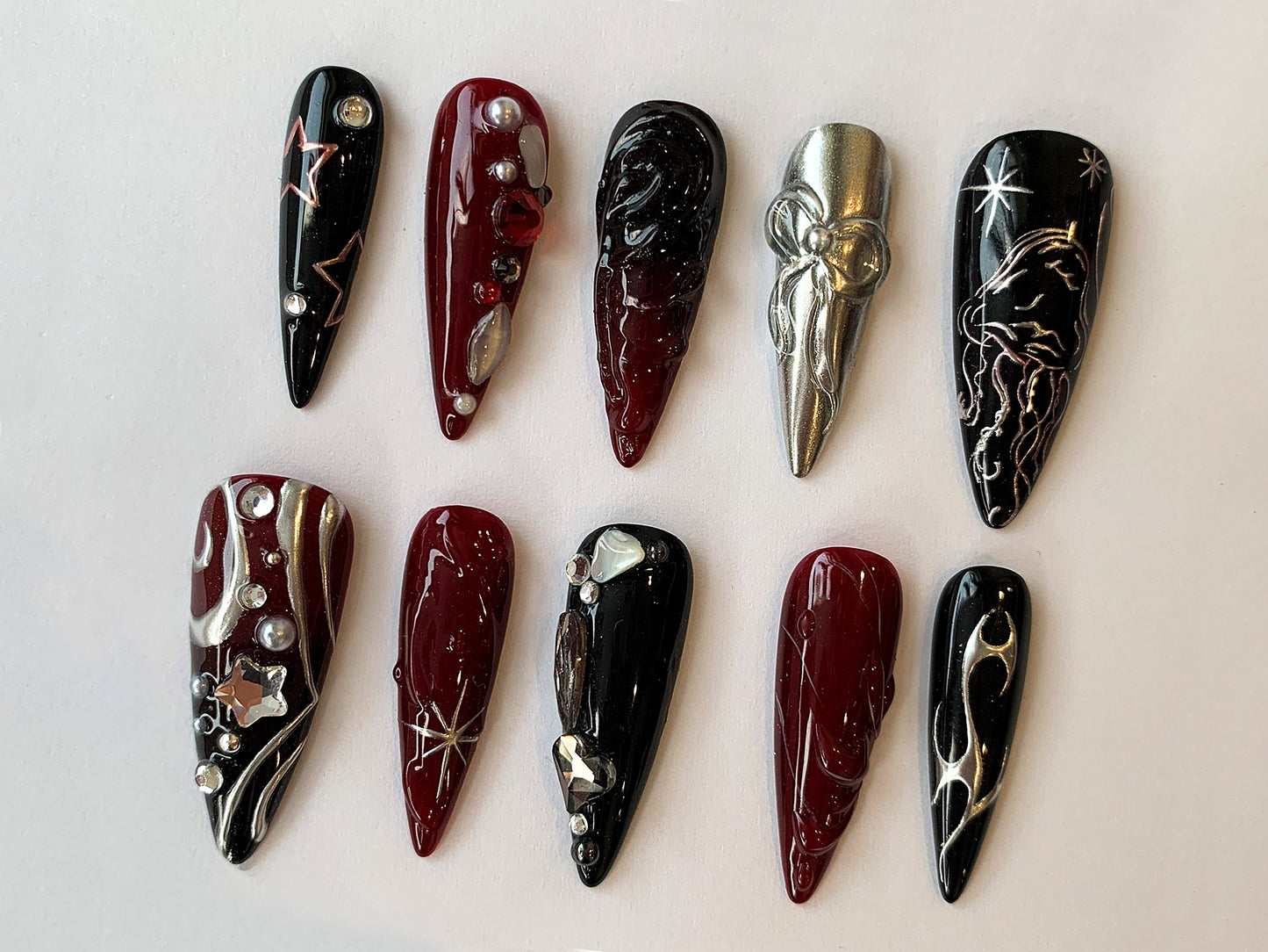 Luxury Red Black Press On Nails