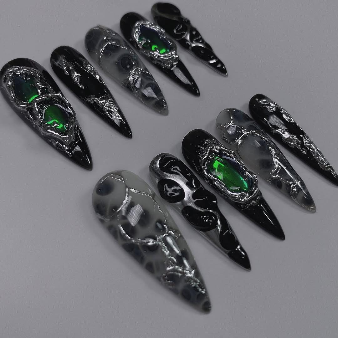 Cyber Black Chrome Green Core Press On Nails