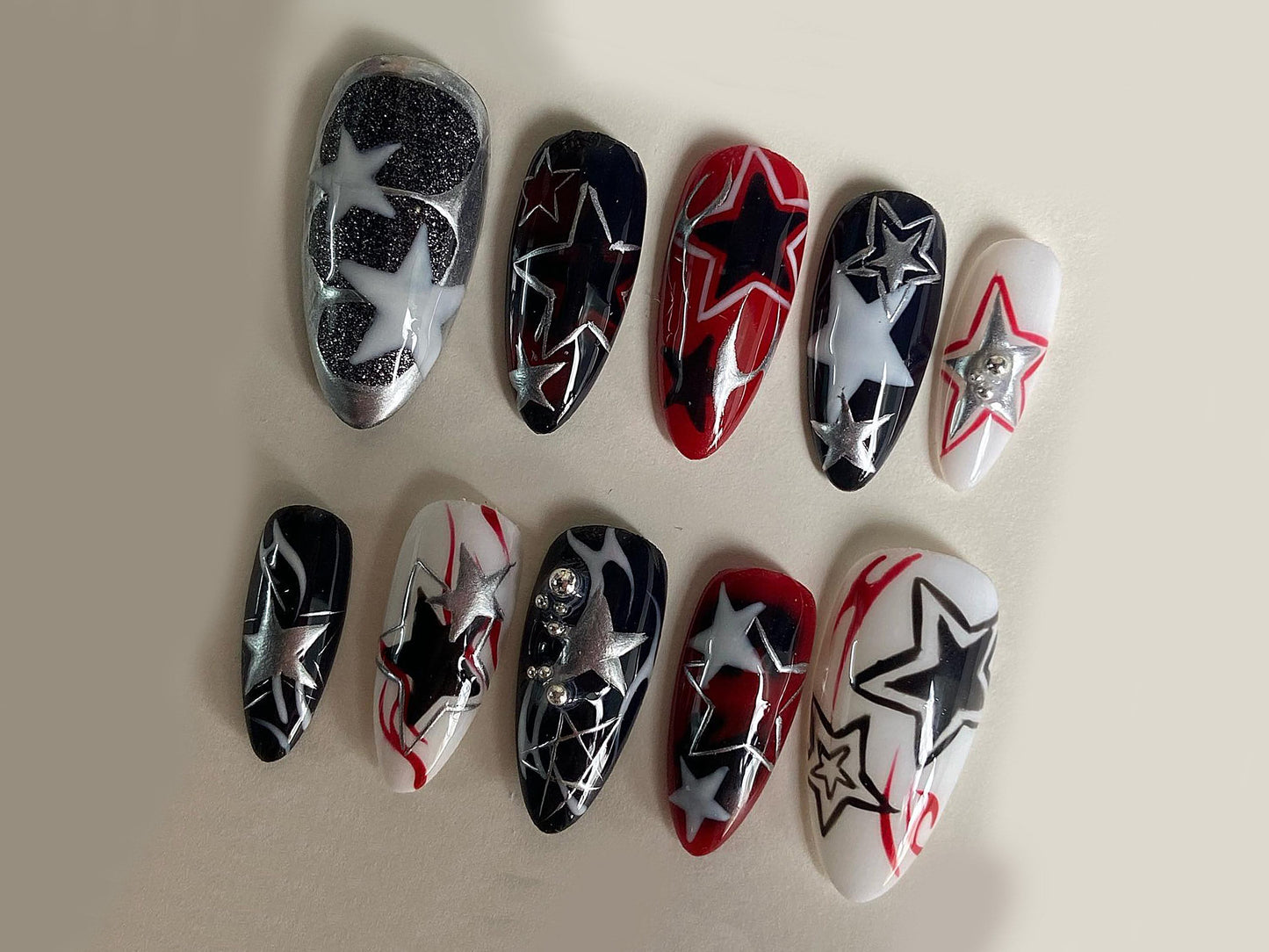 3D Star Press On Nails Red Black White