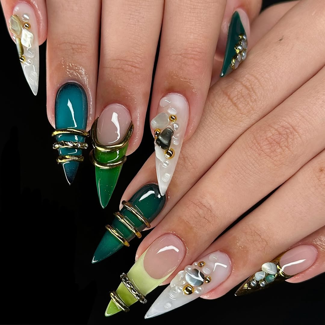 Emerald Pearl Ring Press On Nail Set Elegant Stiletto Design