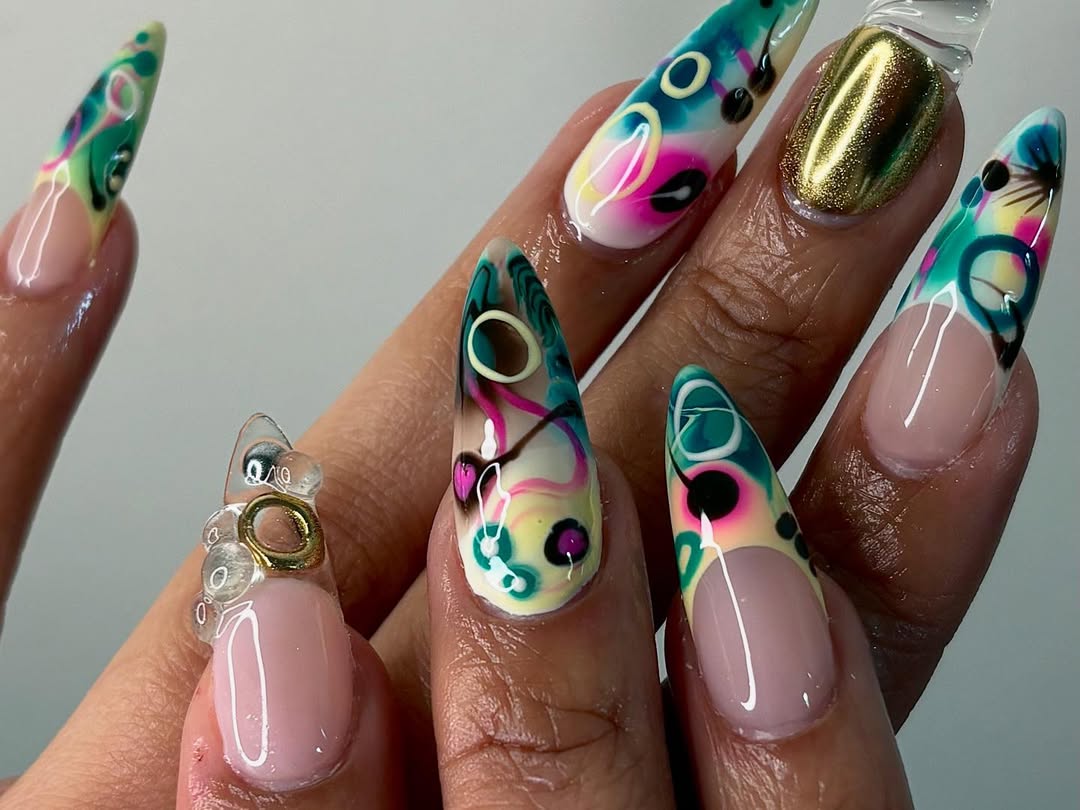 Colorful Abstract Jelly Press On Nails with Gold Tips & 3D Bubbles – Trendy Artistic Design