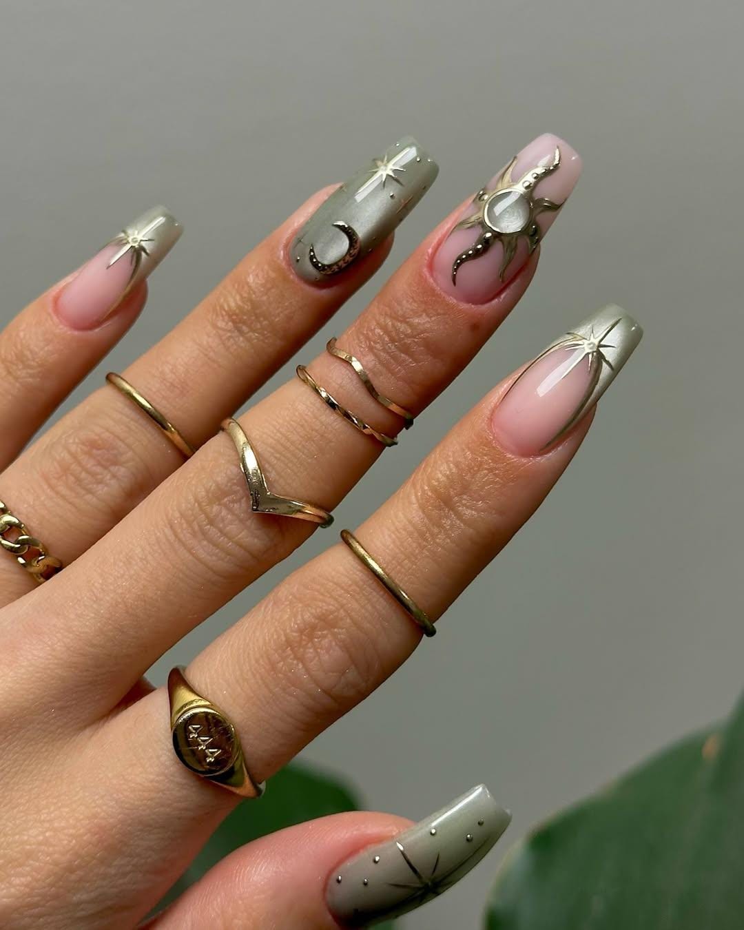 Luxury Celestial Press-On Nails with Cosmic Elegance.