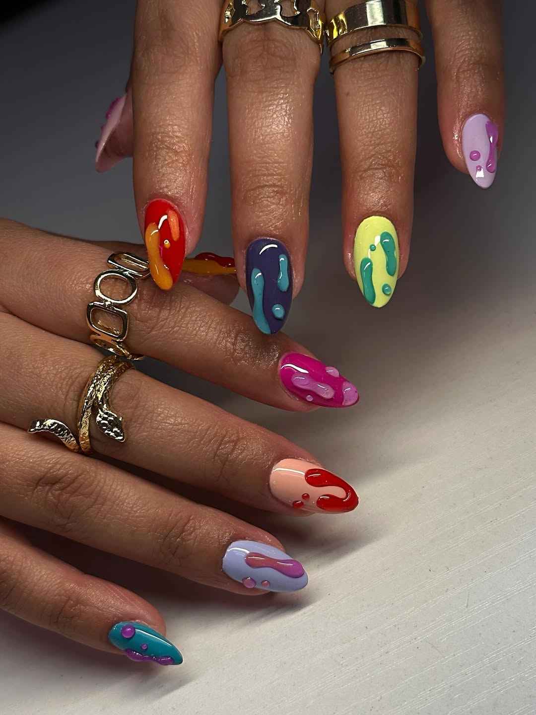 Glossy Rainbow Drip Press On Nails Color Splash Set