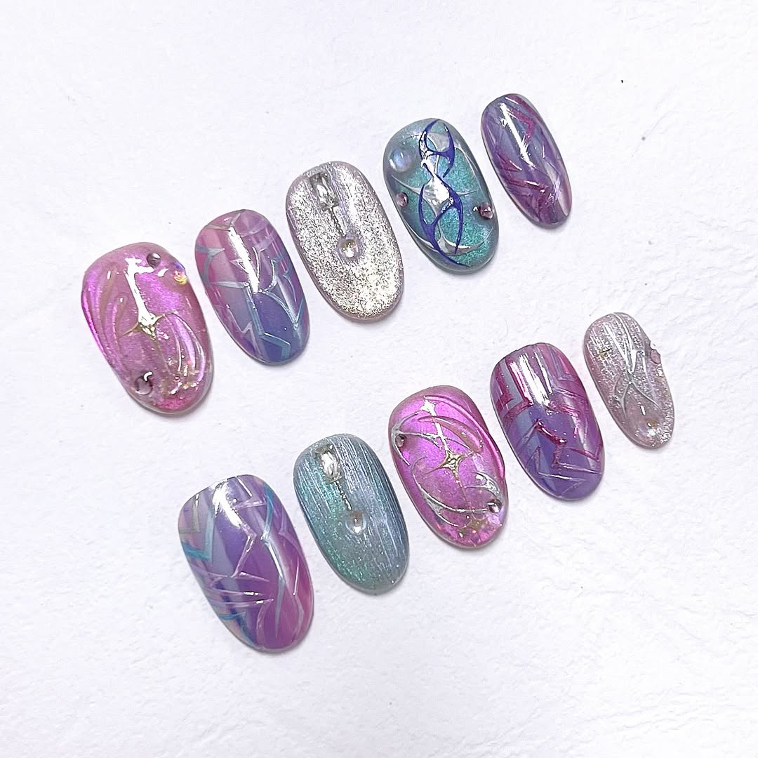 Cosmic Glow 3D Press On Nails with Holographic Constellation Design