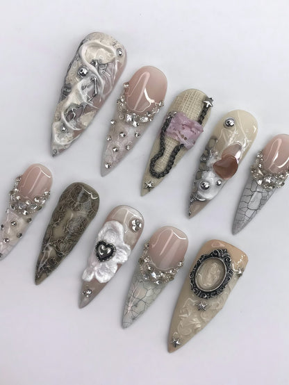 Victorian Lace and Pearl Gothic Press On Nails with Vintage Frame and Heart Details