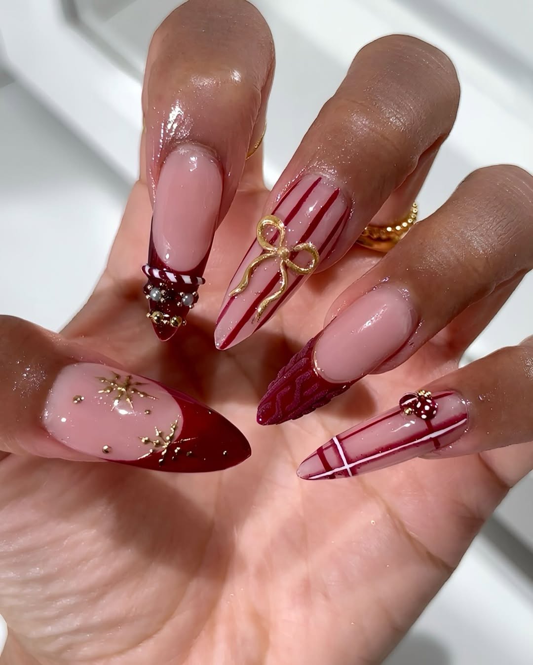 Red Bow Plaid Holiday Press On Nail Set Elegant Winter