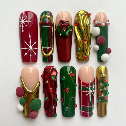 Christmas Press On Nail Set Festive Plaid Wreath and Tree Design