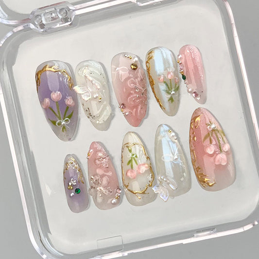 Elegant Floral Press-On Nails with Gold Accents