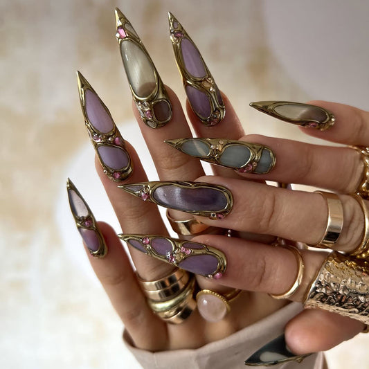 Luxury Gothic Press On Nails with Gold Metallic Elegance