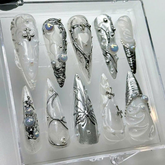 Silver Gothic Pearl Nails Elegant 3D Design
