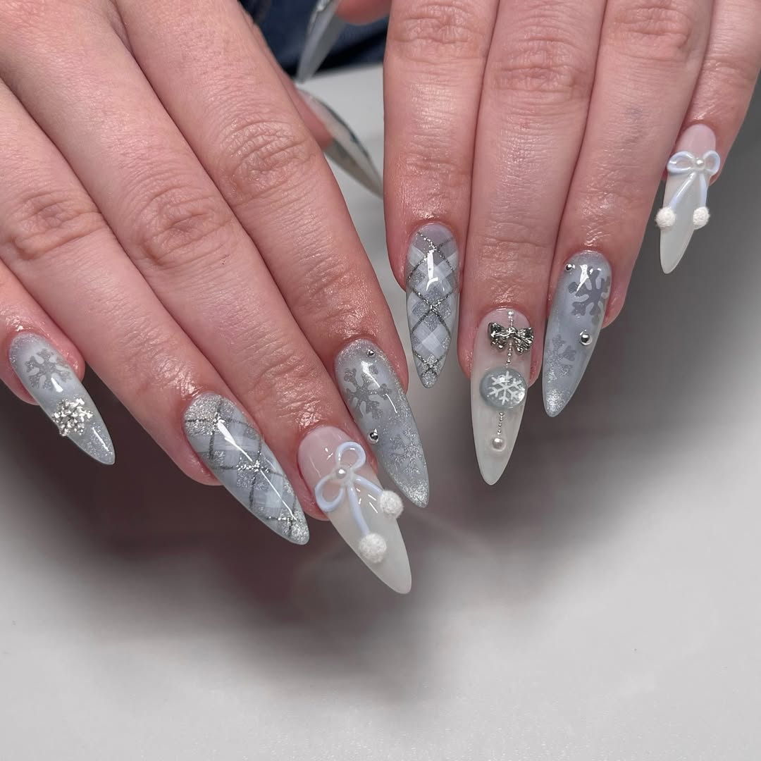 Winter Plaid Press On Nails Frost Snowflake Cute Seasonal Set
